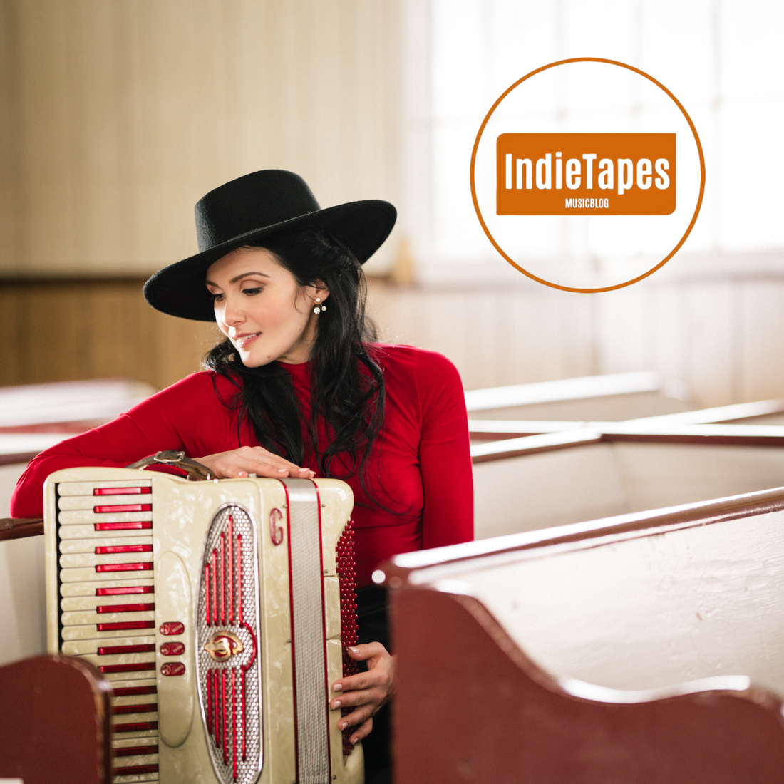 Stephani Ezatoff Spotlighted by IndieTapes